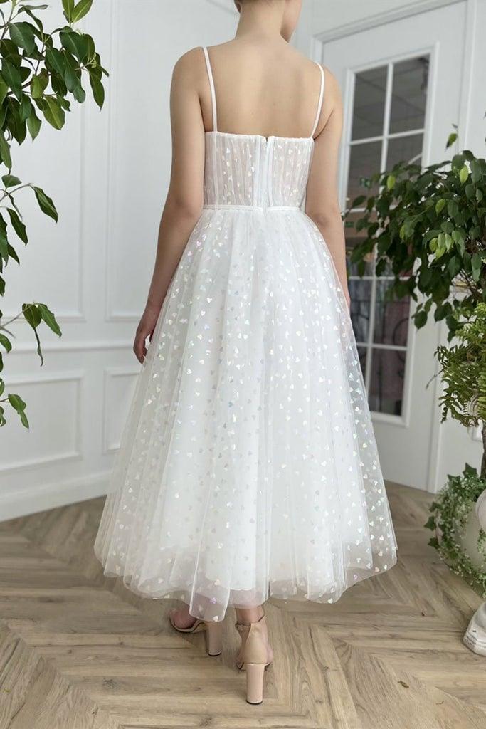 Vestido de fiesta corto de tul con tirantes de corazón y longitud hasta la rodilla para el regreso a casa