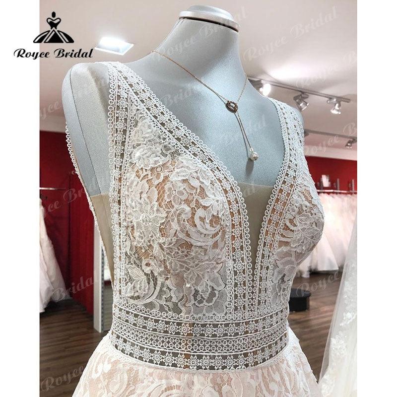 Vestido de novia vintage bohemio color champán con apliques de encaje, escote en V, sin mangas, cola larga, para playa, 2022, elegante, estilo civil.