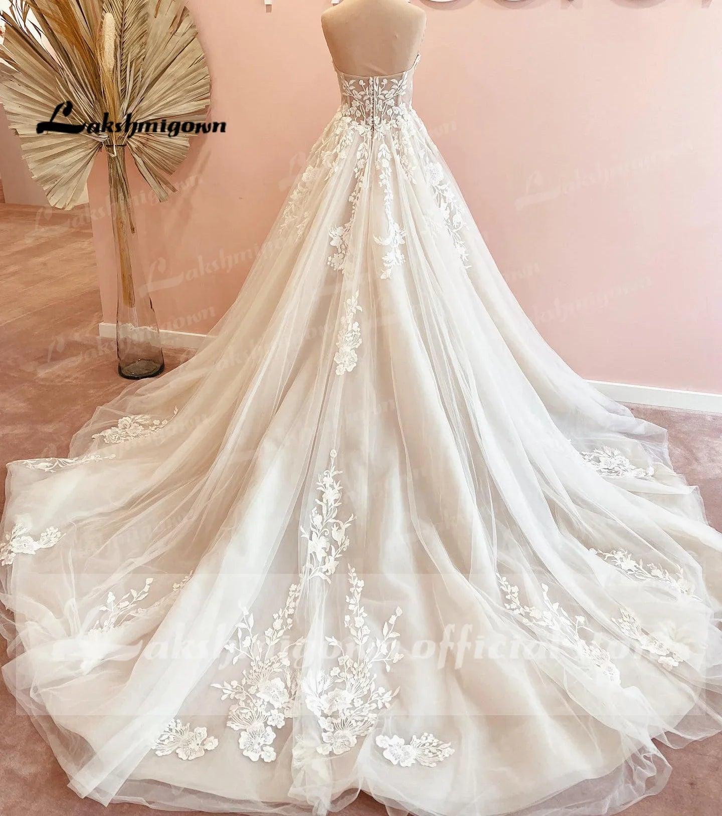 Vestidos de novia vintage con escote en V profundo, vestido de novia con apliques de encaje, corte A, espalda abierta, cola larga, vestido de novia 