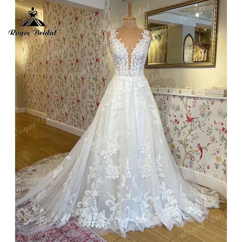 Vestido de novia con escote en V 2025, apliques de encaje de lujo, cola de corte para novia, vestido de novia para mujer, hecho a medida.