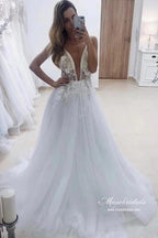 Vestido de novia NumberSea de tul blanco, corte A, escote en V profundo y apliques de encaje, MW946