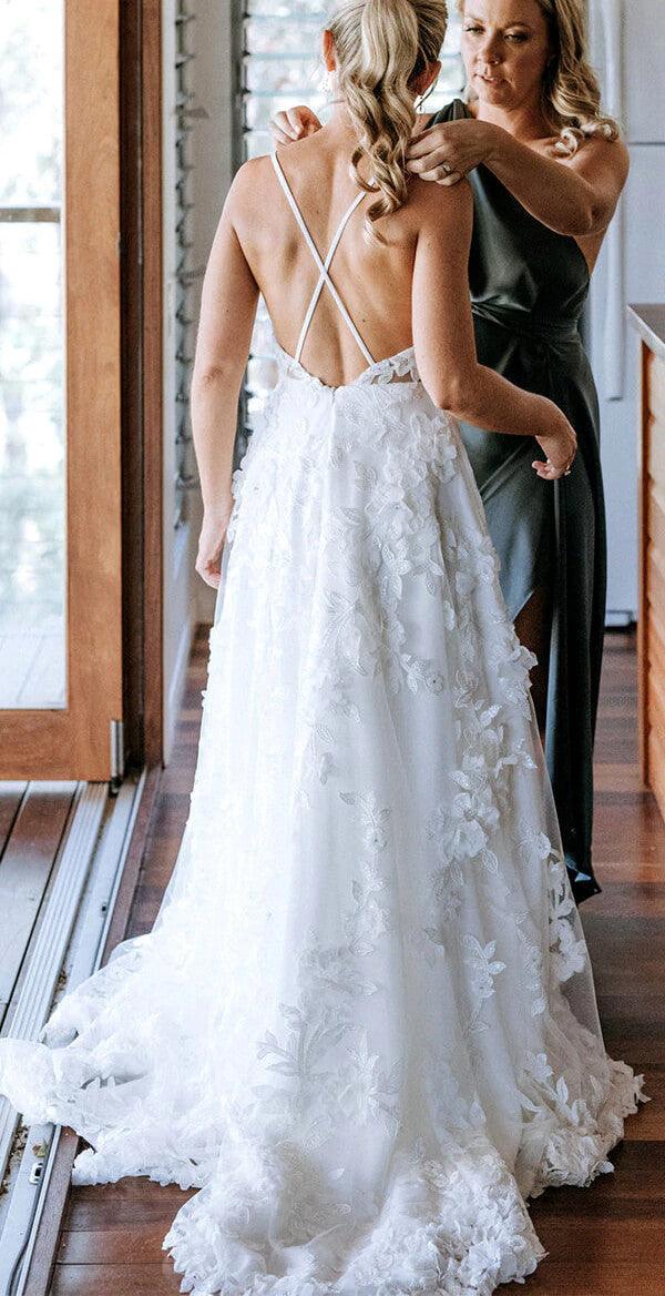 NumberSea White Tulle A-line V-neck Spaghetti Straps Wedding Dress With Appliques