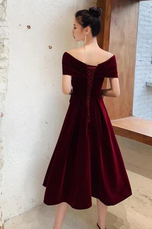 Vestido de fiesta elegante de terciopelo rojo vino, largo hasta la rodilla, hombros descubiertos, vestidos de fiesta burdeos