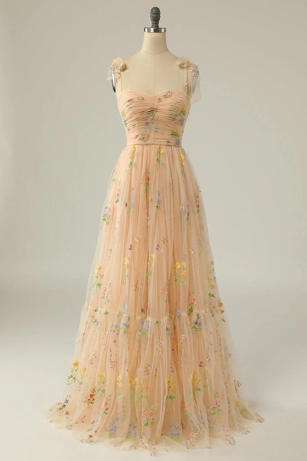 Vestido de fiesta largo verde con bordado 