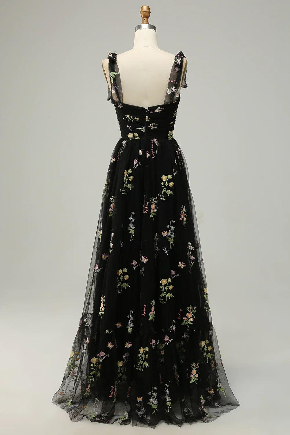 Vestido de fiesta largo verde con bordado 