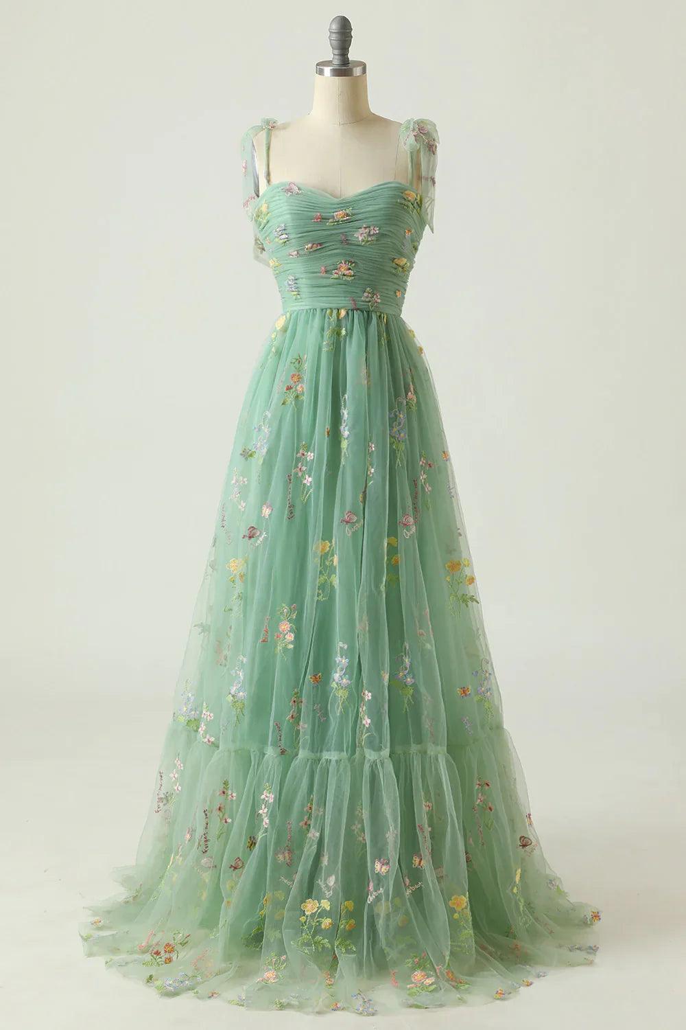 Vestido de fiesta largo verde con bordado 
