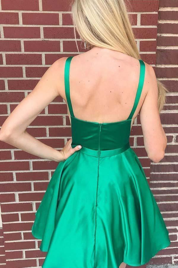 A-line Bateau Backless Knee Length Green Homecoming Dress with Pockets
