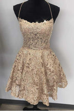 Vestidos de fiesta cortos de encaje azul con tirantes finos y espalda cruzada