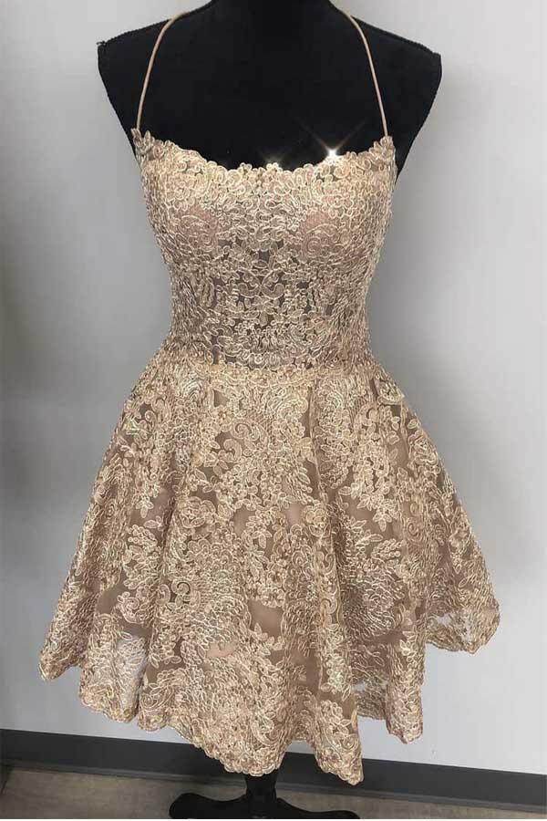 Kurzes, blaues Ballkleid aus Spitze in A-Linie mit Spaghettiträgern und gekreuztem Rücken