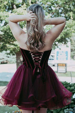 A-Line Sweetheart Short Burgundy Organza Homecoming Party Dress
