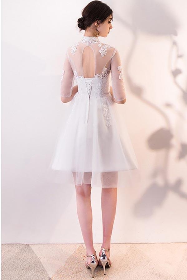 Vestido de fiesta de tul y encaje blanco con corte A y mangas
