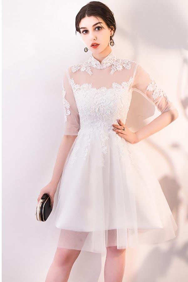 Vestido de fiesta de tul y encaje blanco con corte A y mangas