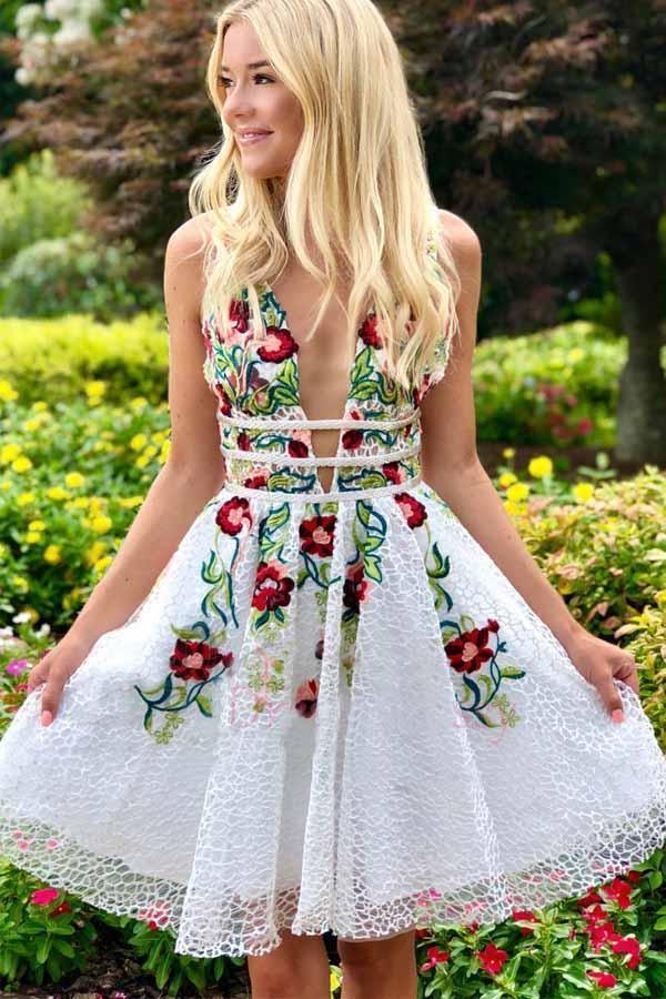 Kurzes, weißes A-Linien-Abendkleid mit Blumenmuster