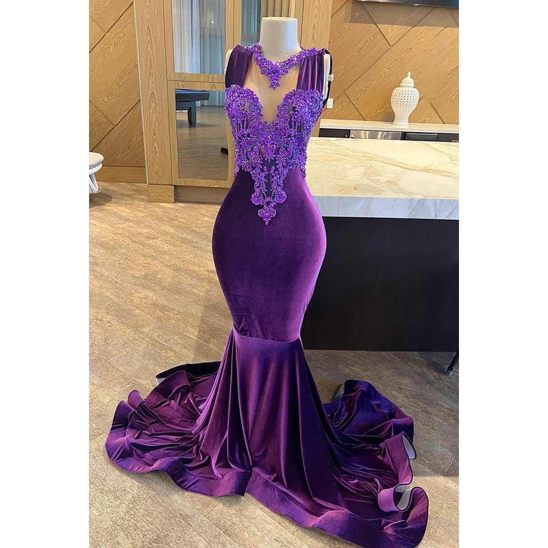 Glamouröses und dramatisches Meerjungfrau-Ballkleid im V-Ausschnitt mit ärmellosem Vevlt-Strass