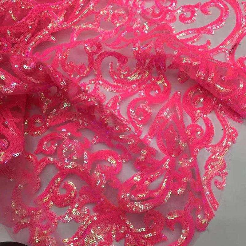 Vestido de fiesta brillante con escote en V pronunciado, lentejuelas, apliques y plumas con abertura