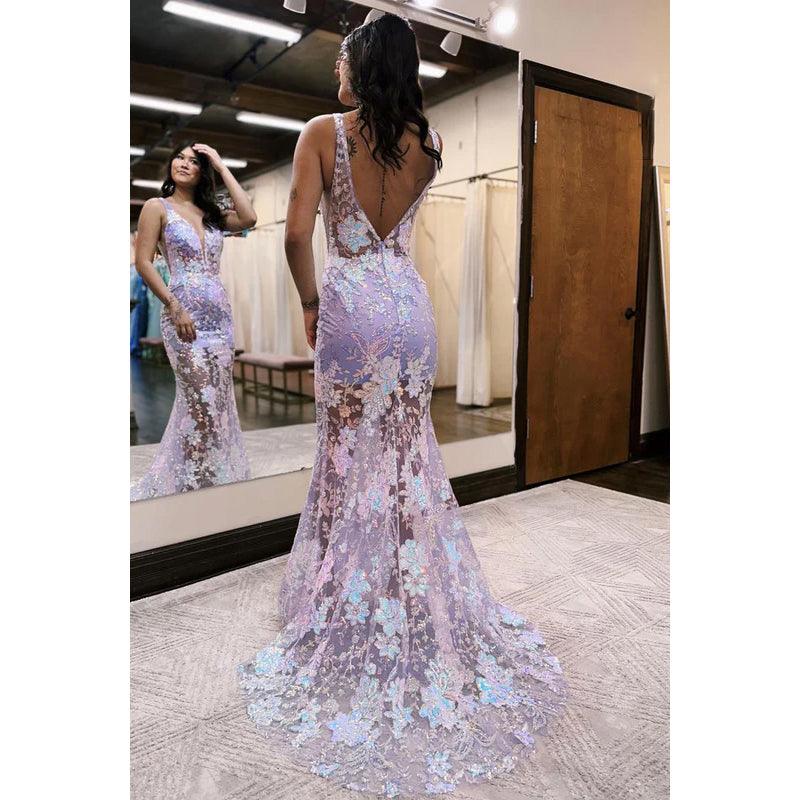 Glamouröses und dramatisches Party-Ballkleid mit V-Ausschnitt, Trägern und Applikationen