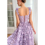 Glamouröses und dramatisches A-Linien-Kleid mit eckigem Ausschnitt und Blumenmuster