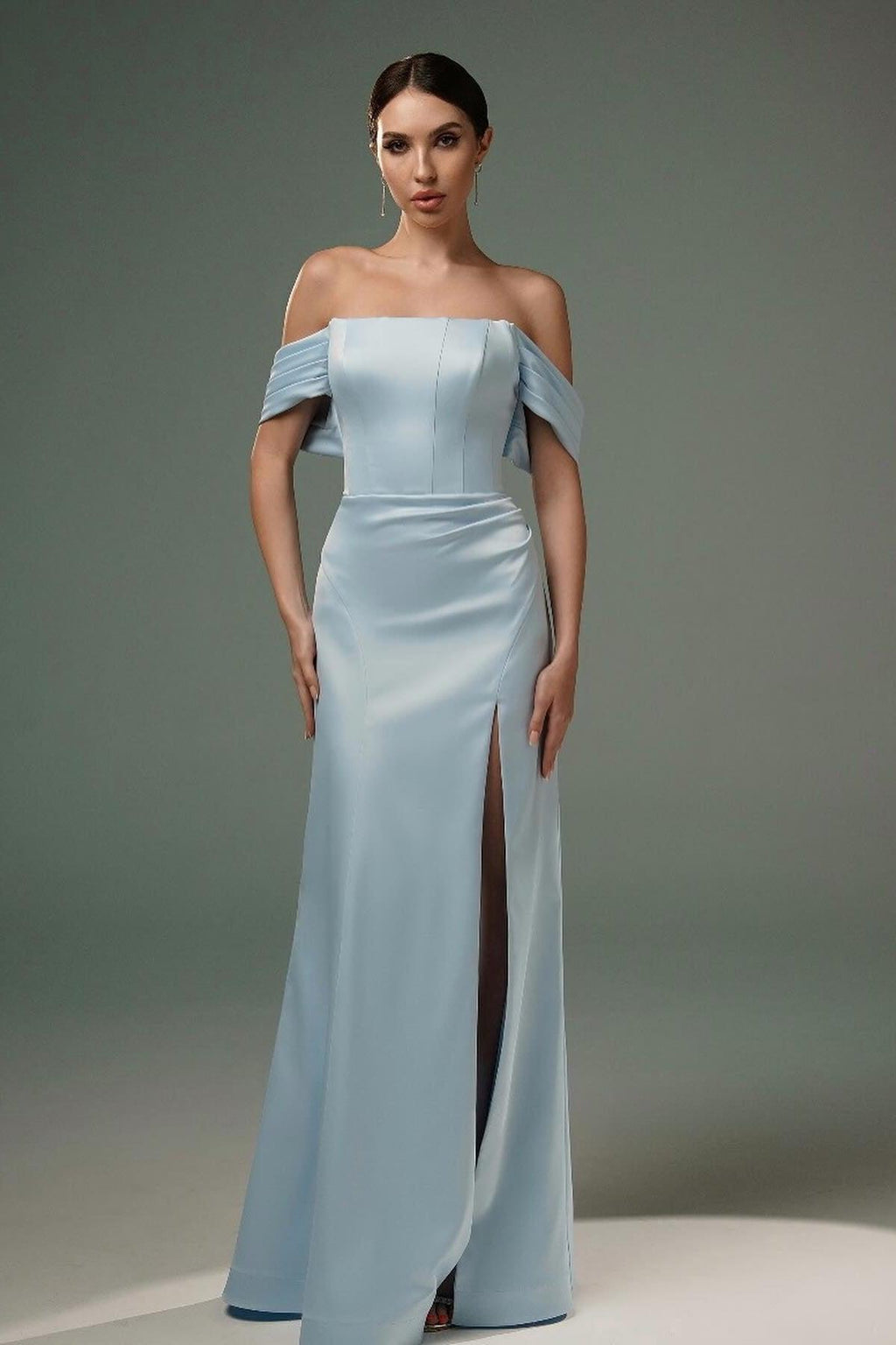 Erstaunliche A-Linie Satin Off-The-Shoulder Ärmellose Ballkleider mit Schlitz vorne