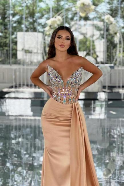 Erstaunliches säulenförmiges ärmelloses Ballkleid aus Satin mit V-Ausschnitt und Perlenbesatz