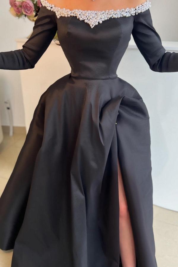 Attraktives langes schwarzes schulterfreies A-Linien-Ballkleid aus Satin mit Schlitz vorn und langen Ärmeln und Perlen