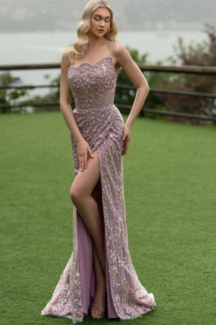 Attraktives langes Meerjungfrauen-Ballkleid mit trägerlosem Spitzenbesatz und Schlitz