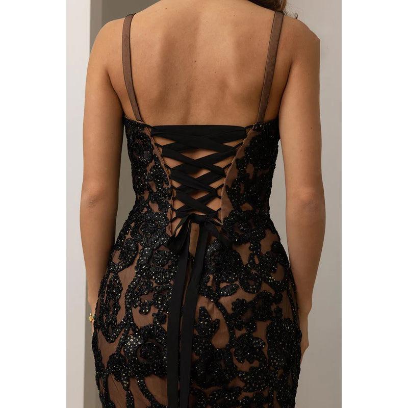 Vestido de fiesta de noche estilo sirena, sexy y atractivo, con tirantes finos, escote en V, sin mangas y apliques de encaje.