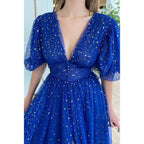 Vestido formal brillante con escote en V pronunciado, media manga y abertura 