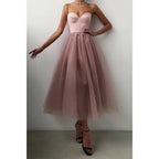 Vestido de fiesta de graduación sencillo con escote en V y tirantes finos 
