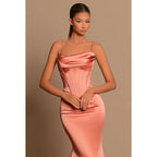 Vestido largo de noche formal con tirantes finos y corte sirena