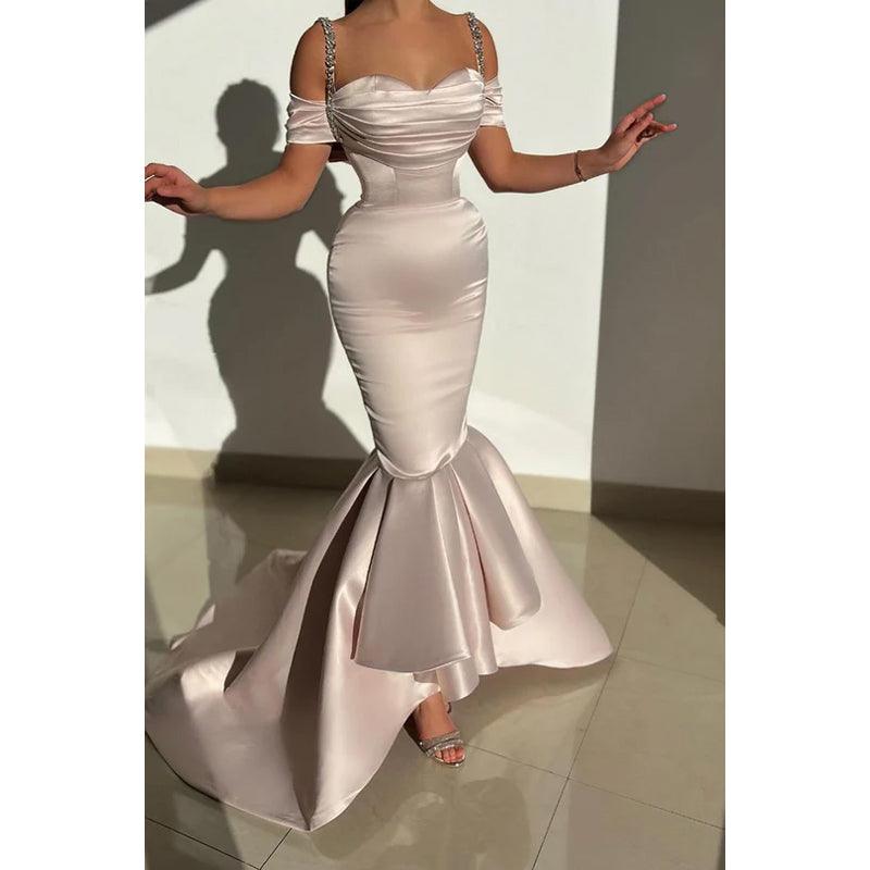 Vestido de fiesta de sirena con tirantes de diamantes de imitación, mangas cortas y hombros descubiertos