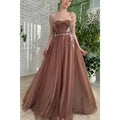 Vestido de fiesta largo de tul con tirantes finos y apliques 