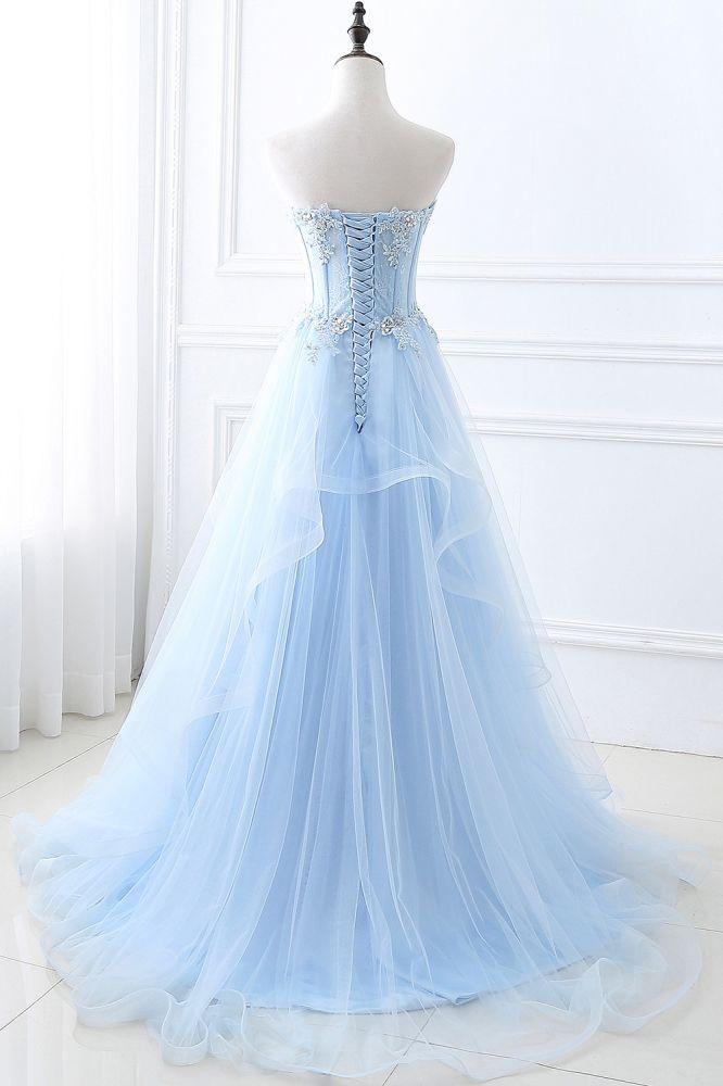 Ballkleid aus Tüll mit Herzausschnitt und Pailletten in Himmelblau