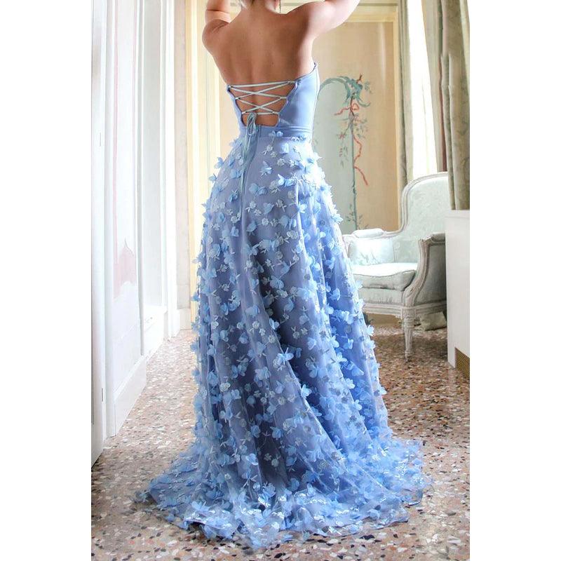 Vestido de fiesta largo de tul con apliques, sin tirantes y cordones, corte A y abertura