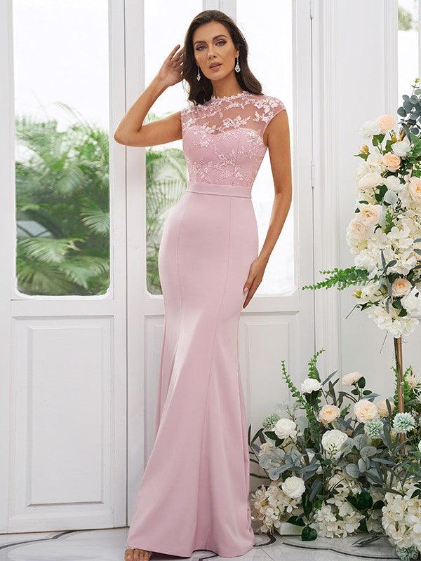 Vestidos de dama de honor de corte trompeta/sirena con apliques de crepé elástico, cuello alto, sin mangas y largo hasta el suelo