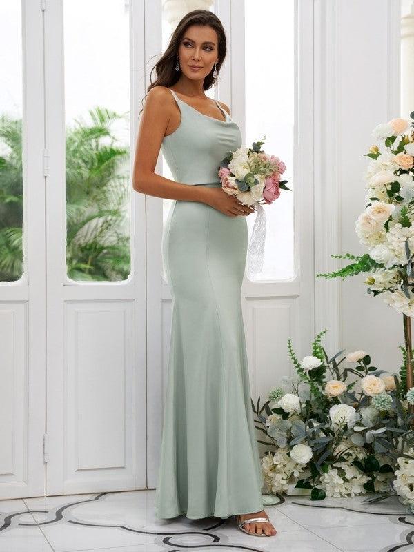 Vestidos de dama de honor con corte tubo, charmeuse, volantes, cuadrados, sin mangas, hasta el suelo