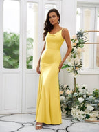 Vestidos de dama de honor con corte tubo, charmeuse, volantes, cuadrados, sin mangas, hasta el suelo
