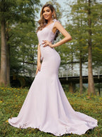 Vestidos de dama de honor de corte trompeta/sirena, de crepé elástico, fruncido, escote en V, sin mangas, con cola larga