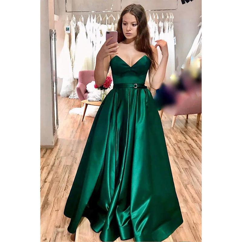 Vestido de fiesta largo sencillo de satén verde con escote en V y abertura, corte A 