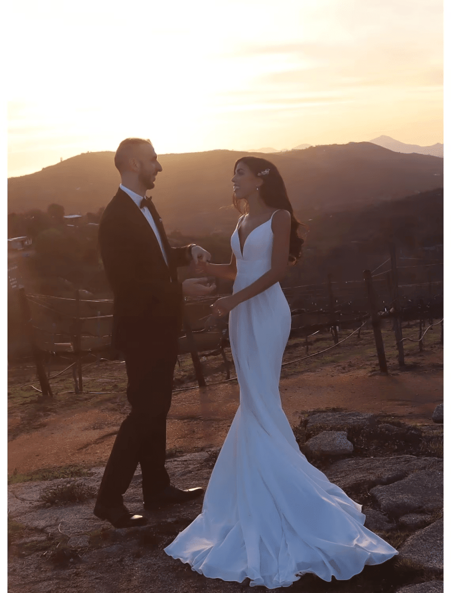 NumberSea - Beach Open Back Boho Wedding Dresses Court Train Mermaid / Trumpet Sleeveless Spaghetti Strap Chiffon With Appliques Solid Color