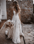 NumberSea - Beach Sexy Boho Wedding Dresses Court Train Sheath / Column Sleeveless Spaghetti Strap Lace With Appliques Split Front