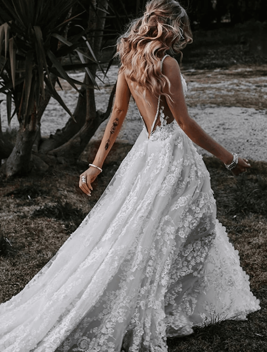 NumberSea - Beach Sexy Boho Wedding Dresses Court Train Sheath / Column Sleeveless Spaghetti Strap Lace With Appliques Split Front