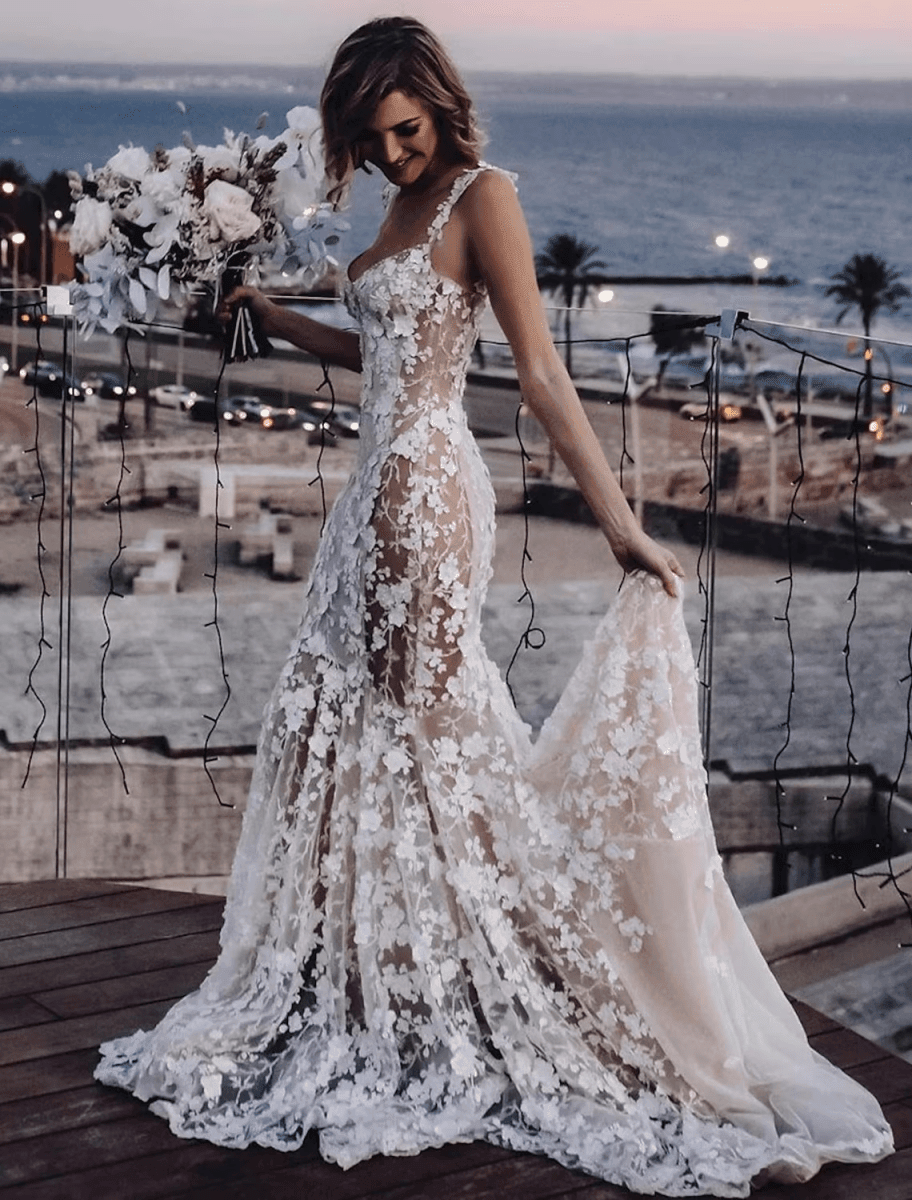 NumberSea - Beach Sexy Boho Wedding Dresses Court Train Sheath / Column Sleeveless V Neck Lace With Appliques