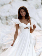 NumberSea - Beach Wedding Dresses Court Train Sheath / Column Sleeveless Sweetheart Chiffon With Pleats