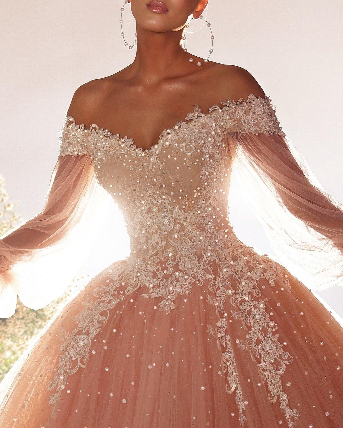 Wunderschönes Ballkleid aus Tüll und Spitze mit Herzausschnitt und langen Ärmeln, Ballkleider mit Perlen