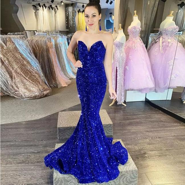 Wunderschönes langes ärmelloses Ballkleid im Meerjungfrauen-Stil mit Pailletten