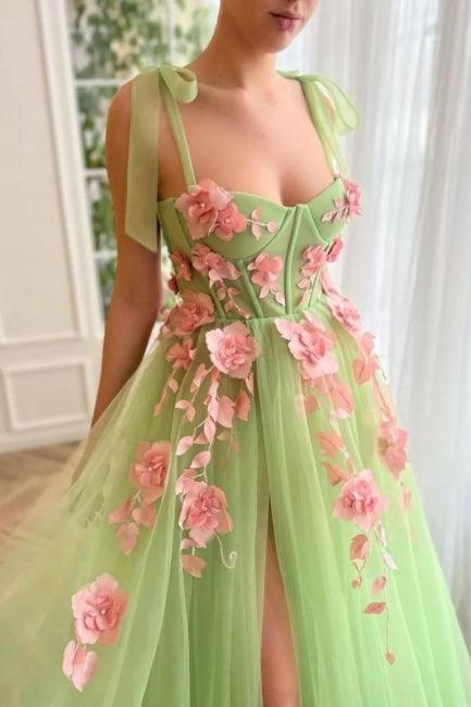Wunderschöne Spaghettiträger ärmelloses A-Linien Abendkleid aus weichem Netzstoff mit Schlitz vorne
