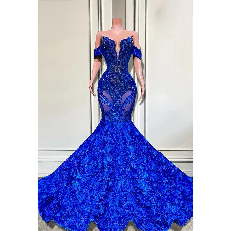Glamouröses und dramatisches Abendkleid im Meerjungfrau-Stil mit V-Ausschnitt, Flügelärmeln und Applikationen
