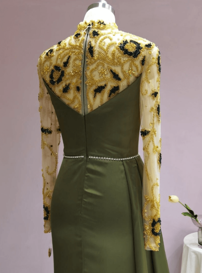 Schwarzes langes Abendkleid mit Ärmeln Ballkleider in Glitzer