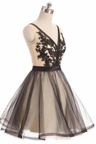 Black Tulle Lace V-neck Short Prom Dress Homecoming Dresses
