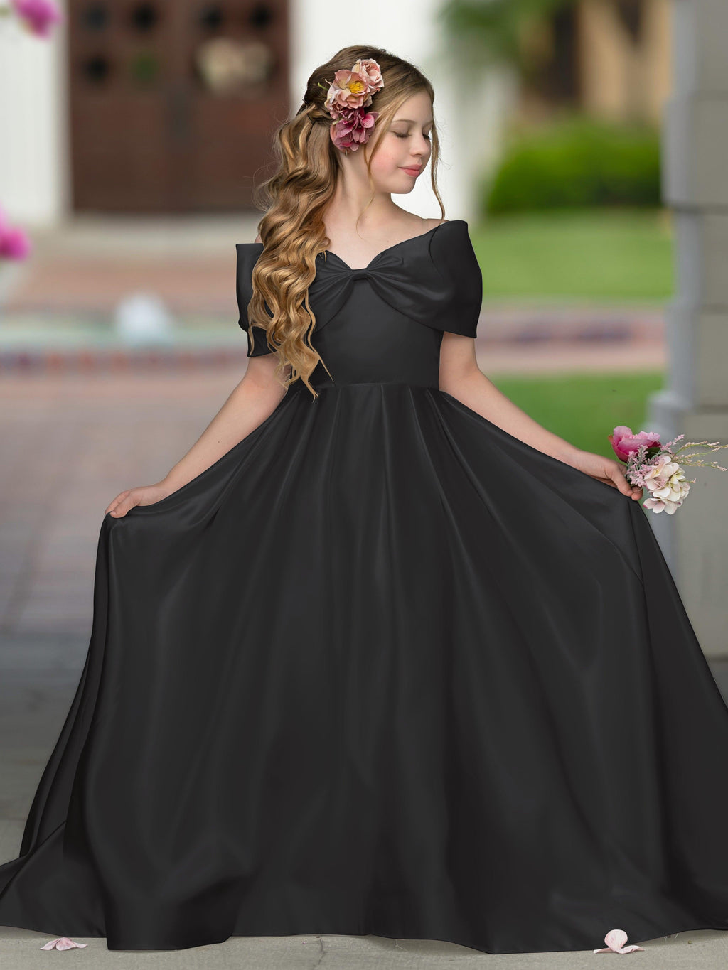Elegant Ivory Satin Princess Ball Gown with Sweep Train and Bow for Flower Girls